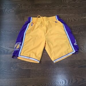 NBA Adidas Los Angeles Lakers men's basketball shorts sz.L
